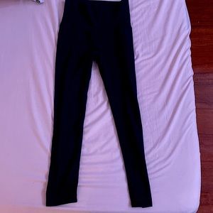 Black sport leggings